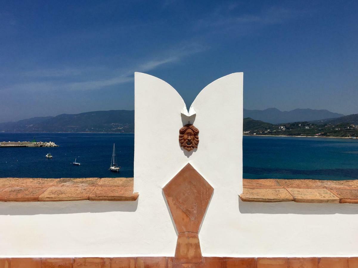فيلا L'Antica Torre Del Porto بالينورو المظهر الخارجي الصورة