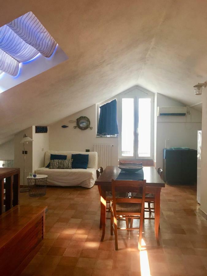 فيلا L'Antica Torre Del Porto بالينورو المظهر الخارجي الصورة